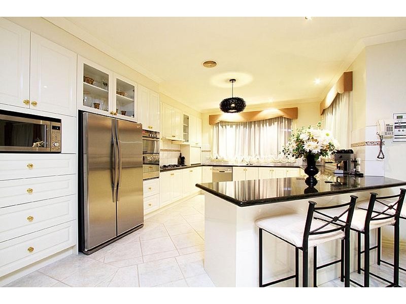 3 The Regency, Hillside VIC 3037