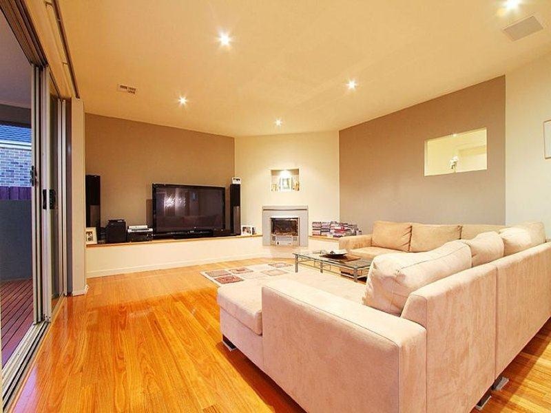 6 Coogee Drive, Taylors Hill VIC 3037