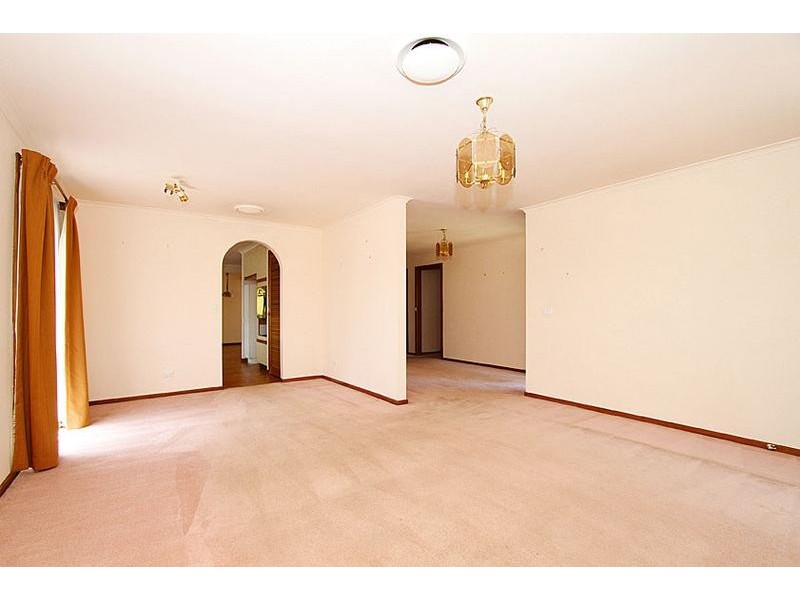 2 Morris Drive, Keilor Downs VIC 3038
