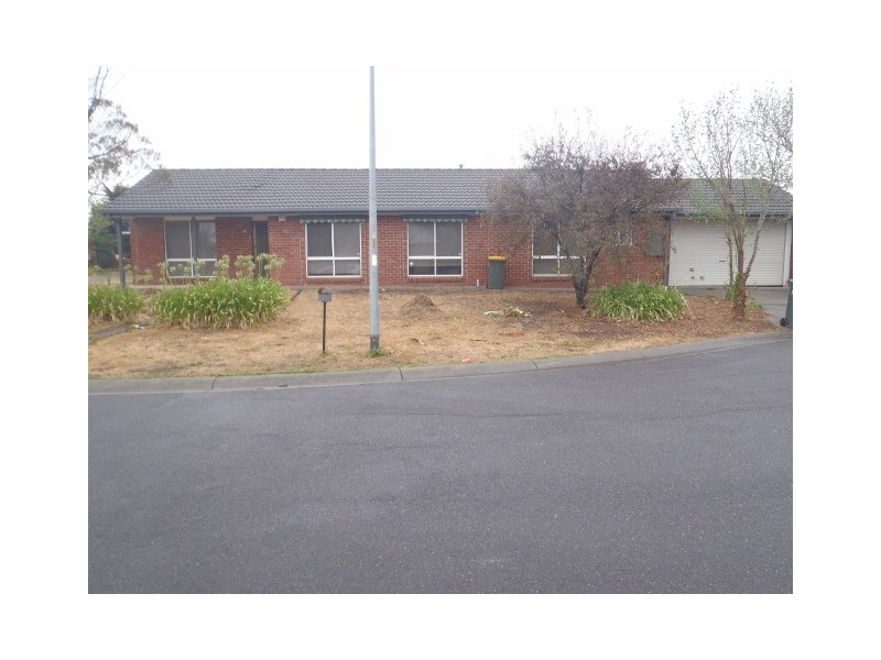 12 Milligan Parade, Sydenham VIC 3037