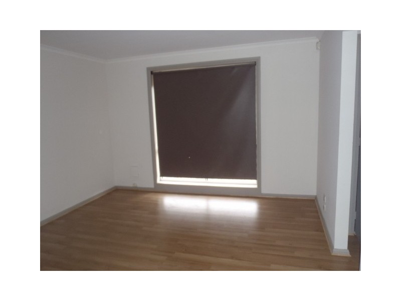 12 Milligan Parade, Sydenham VIC 3037