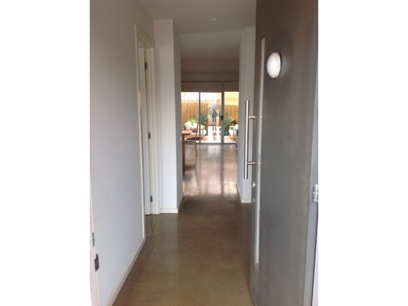 6 Verdon Avenue, Caroline Springs VIC 3023