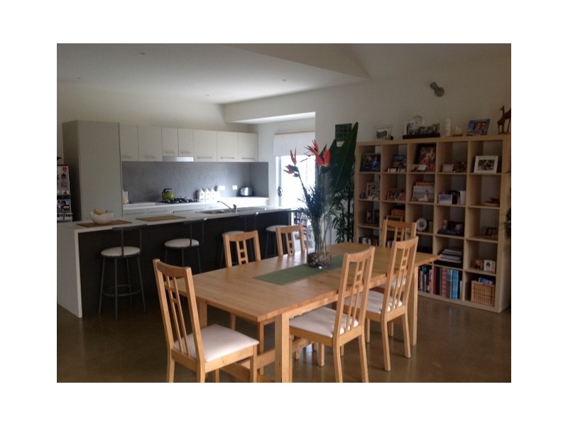 6 Verdon Avenue, Caroline Springs VIC 3023