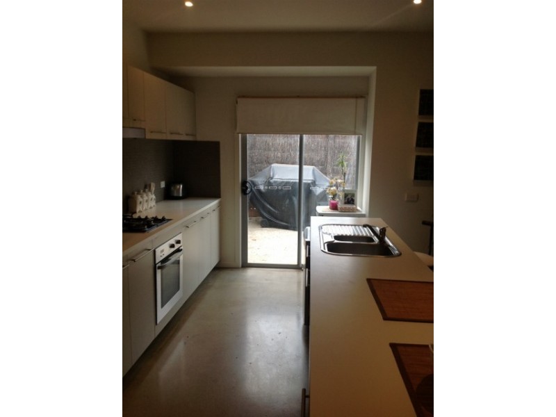 6 Verdon Avenue, Caroline Springs VIC 3023