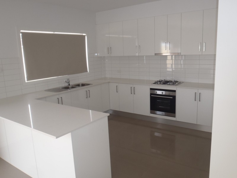 3/103 Brindalee Way, Hillside VIC 3037