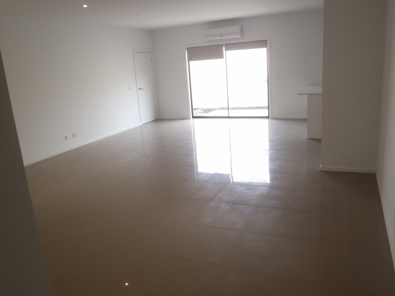 3/103 Brindalee Way, Hillside VIC 3037