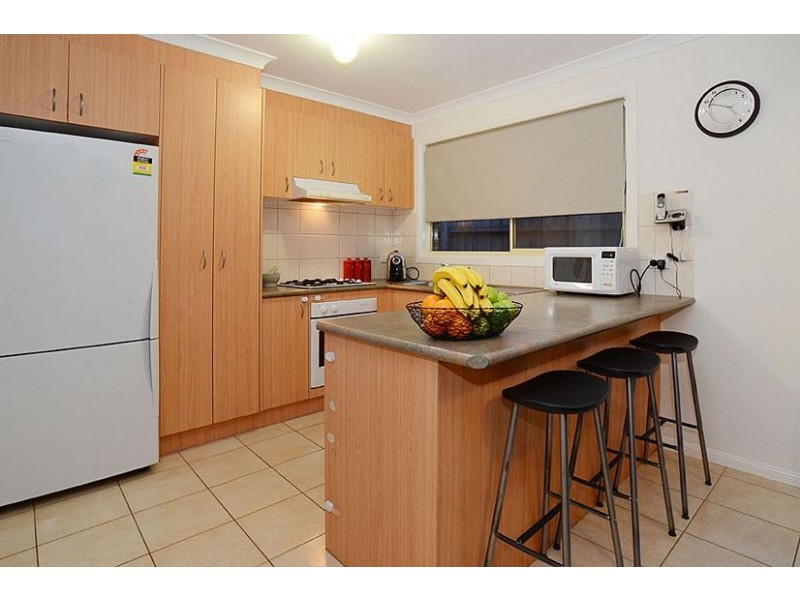 9/28 Ozzimo Drive, Hillside VIC 3037