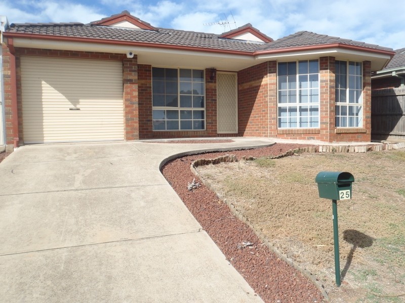 25 Milligan Parade, Sydenham VIC 3037