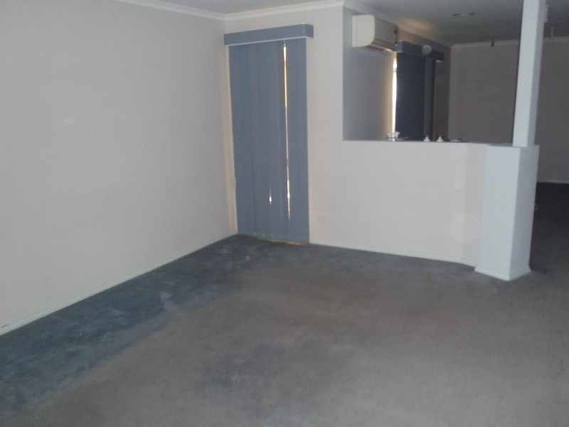 25 Milligan Parade, Sydenham VIC 3037