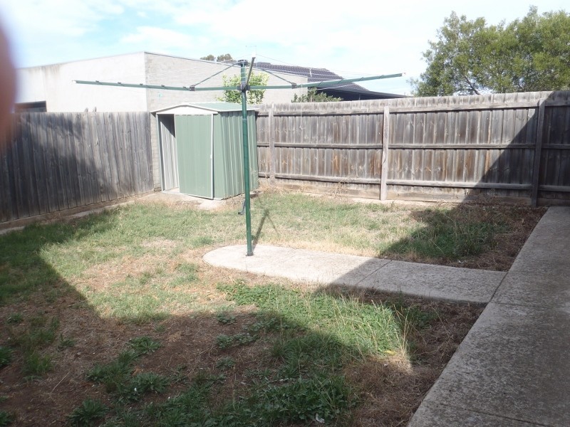 25 Milligan Parade, Sydenham VIC 3037