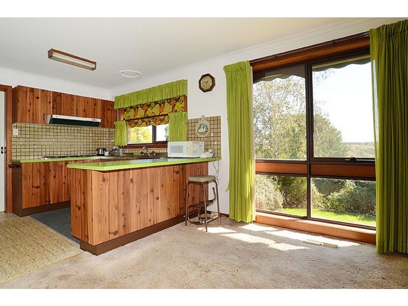 16 Patterson Avenue, Keilor VIC 3036