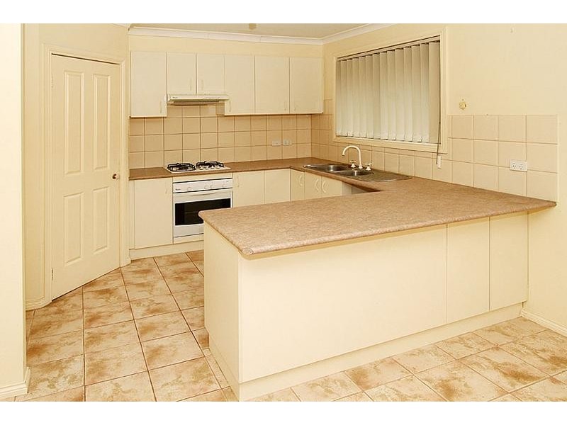 1/51a Pecks Road, Sydenham VIC 3037