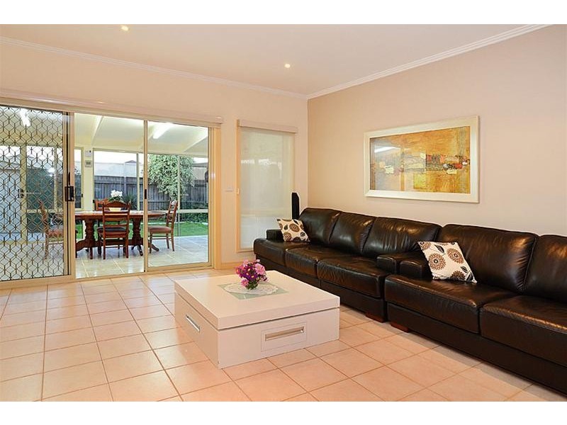 22 Marylou Court, Delahey VIC 3037