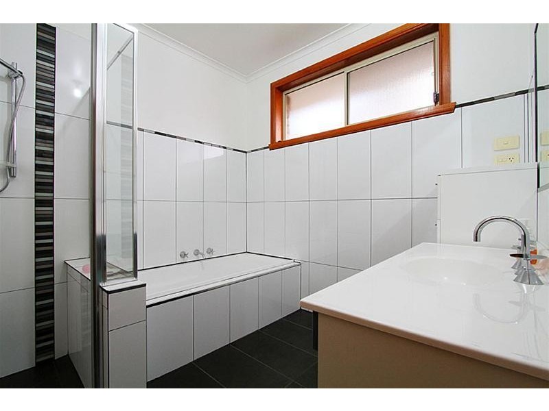 12 Vinct Close, Keilor Downs VIC 3038