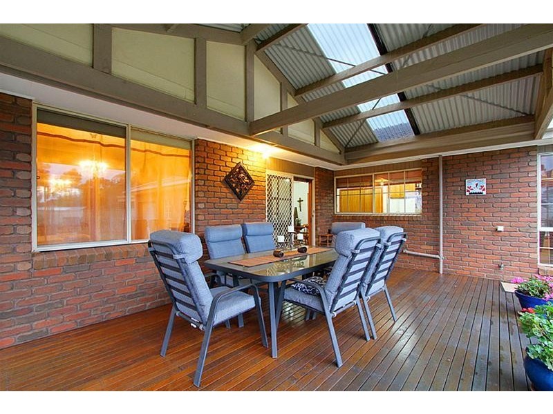 12 Vinct Close, Keilor Downs VIC 3038