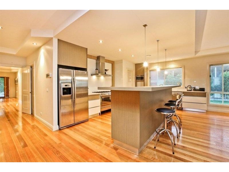 4 Sovereign Way, Hillside VIC 3037