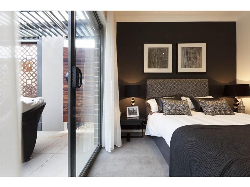 Taylors Hill VIC 3037