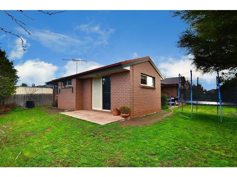 14 Colston Drive, Hillside VIC 3037