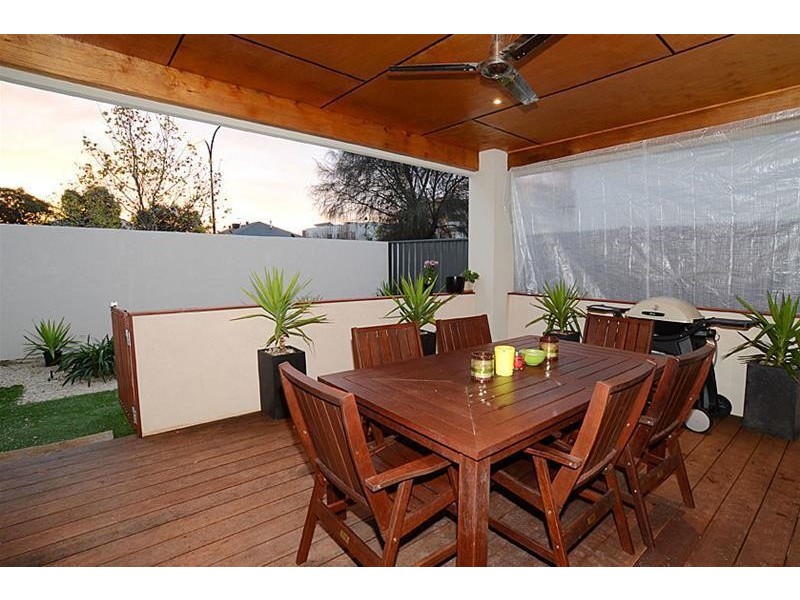 6 Flemington Street, Caroline Springs VIC 3023