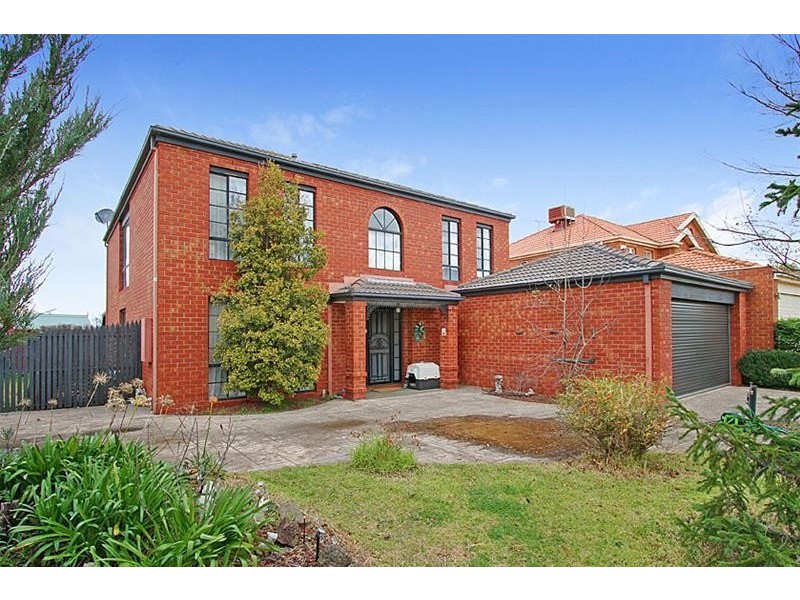 4 Station Master Close, Sydenham VIC 3037