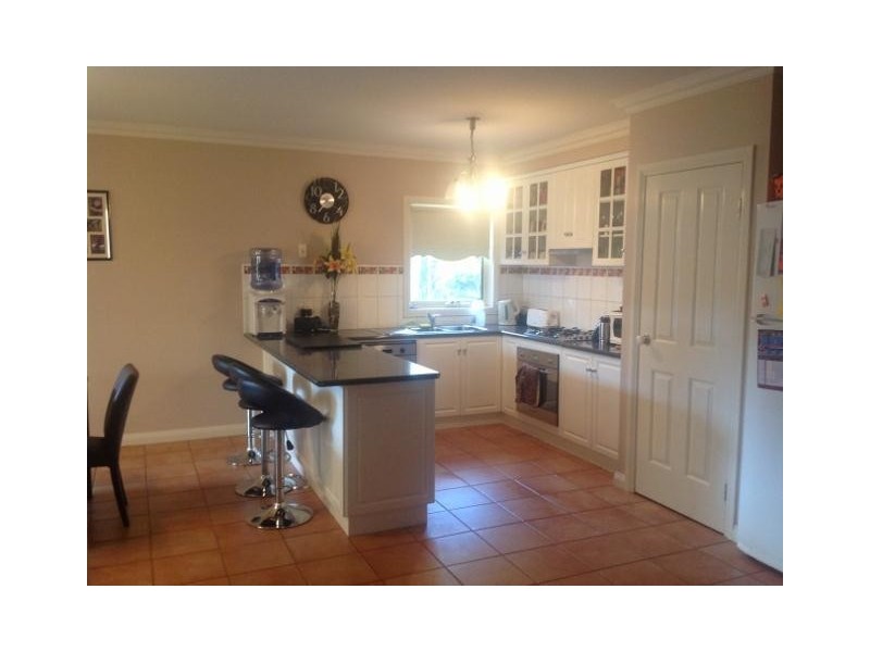 1/13 Carey Crescent, Bacchus Marsh VIC 3340
