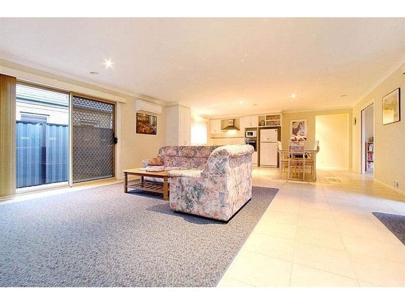 71 Domain Drive, Hillside VIC 3037