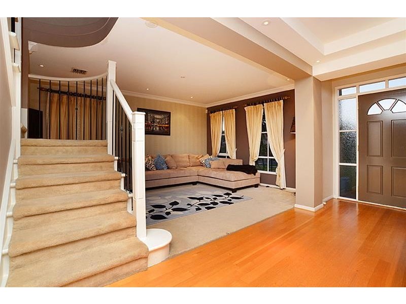 10 Goulburn Way, Taylors Lakes VIC 3038