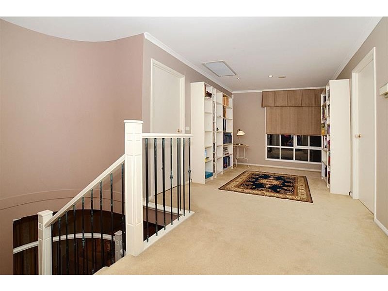 10 Goulburn Way, Taylors Lakes VIC 3038