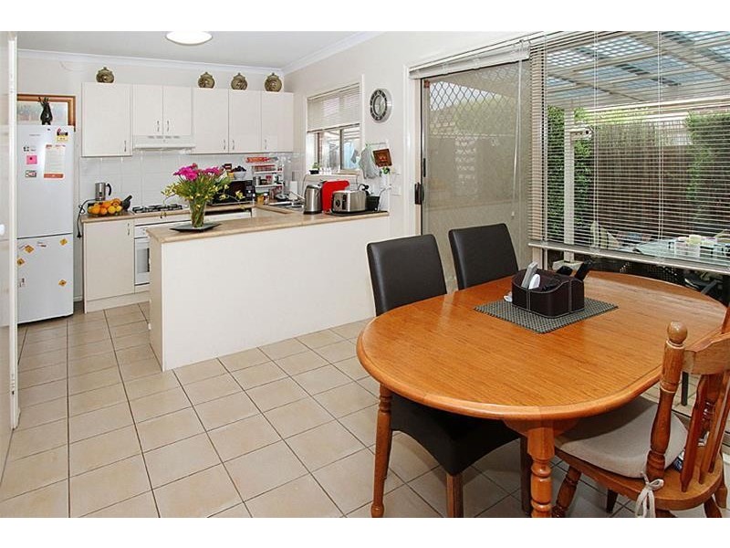 18/12-32 Pecks Road, Sydenham VIC 3037