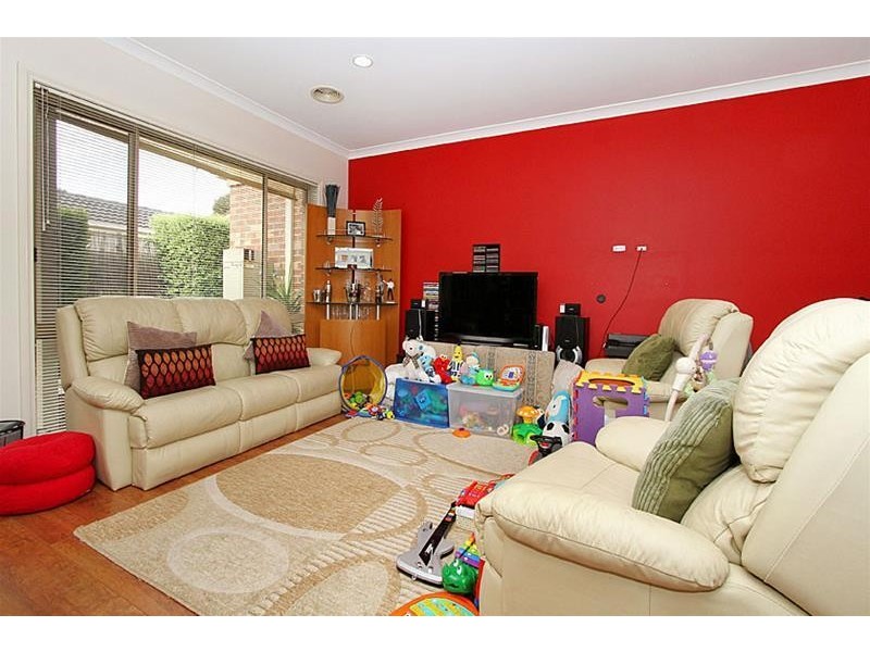 18/12-32 Pecks Road, Sydenham VIC 3037