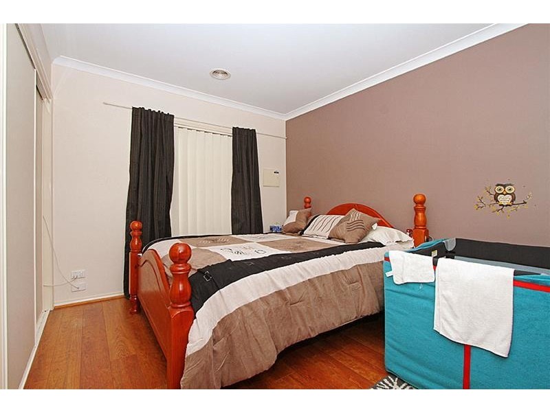 18/12-32 Pecks Road, Sydenham VIC 3037