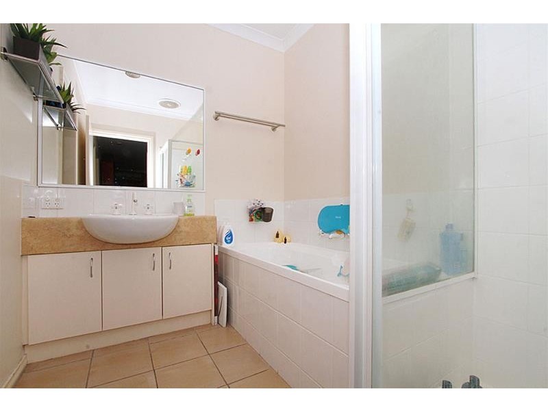 18/12-32 Pecks Road, Sydenham VIC 3037