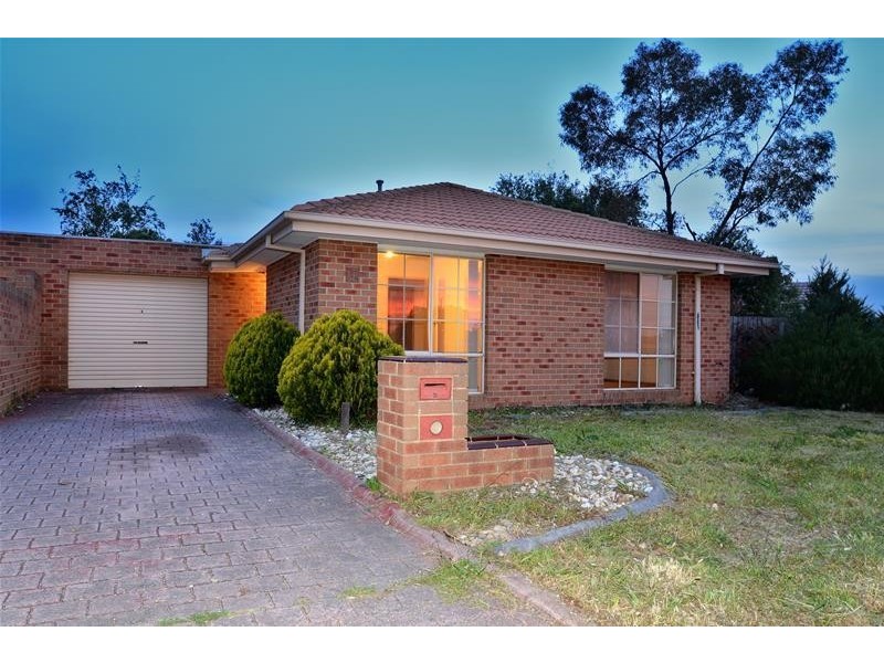 2/165 Lady Nelson Way, Keilor Downs VIC 3038