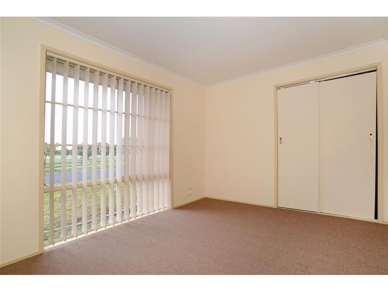 2/165 Lady Nelson Way, Keilor Downs VIC 3038