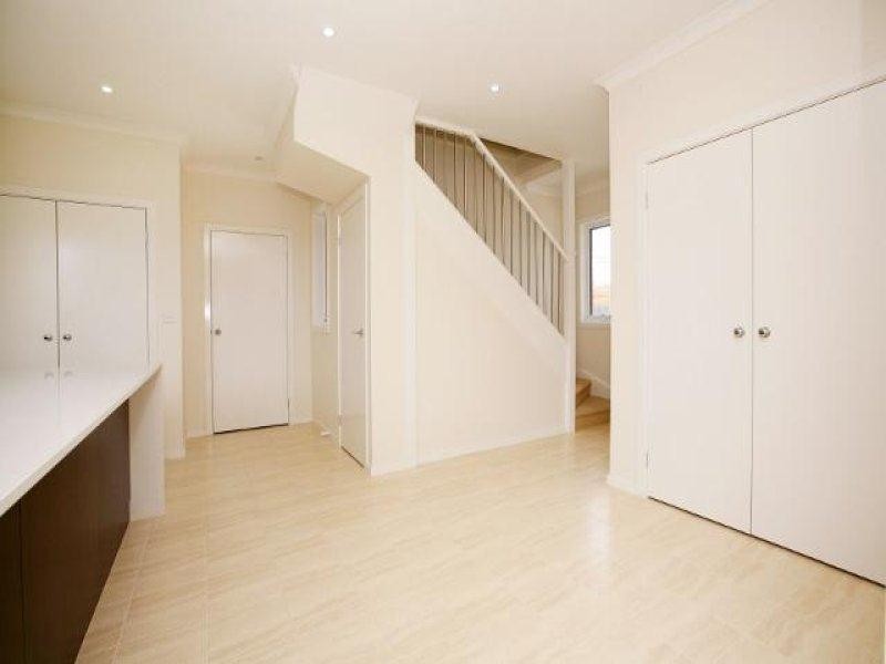 2/110 Fox Street, St Albans VIC 3021