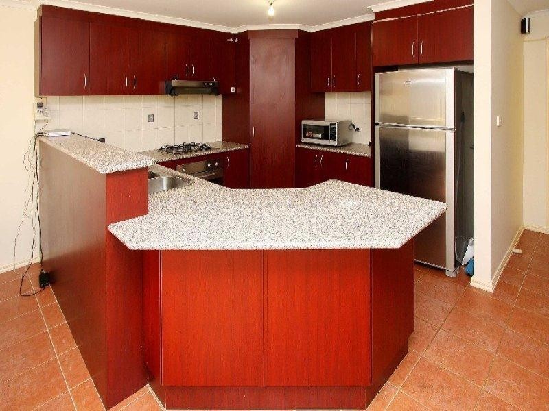 10/107-109 Pecks Road, Sydenham VIC 3037