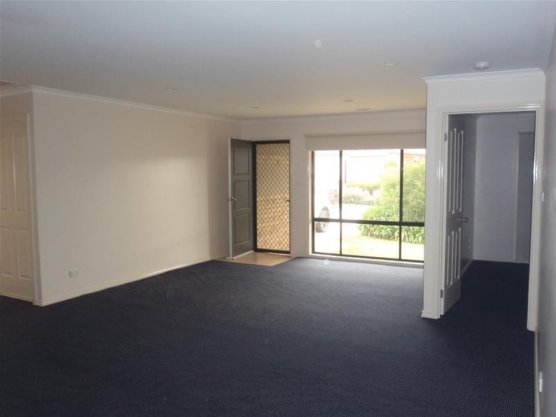 42 Mathisen Terrace, Hillside VIC 3037