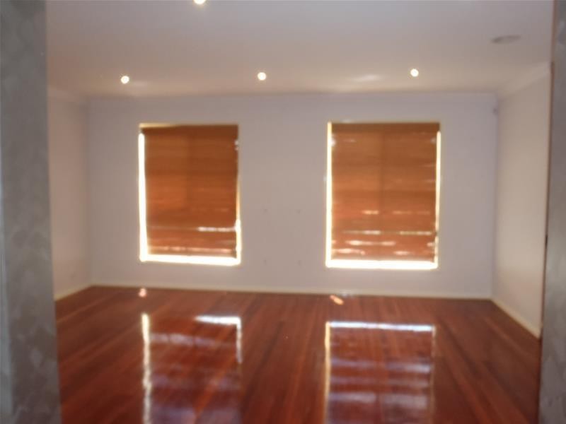 34 Johnstone Way, Taylors Hill VIC 3037