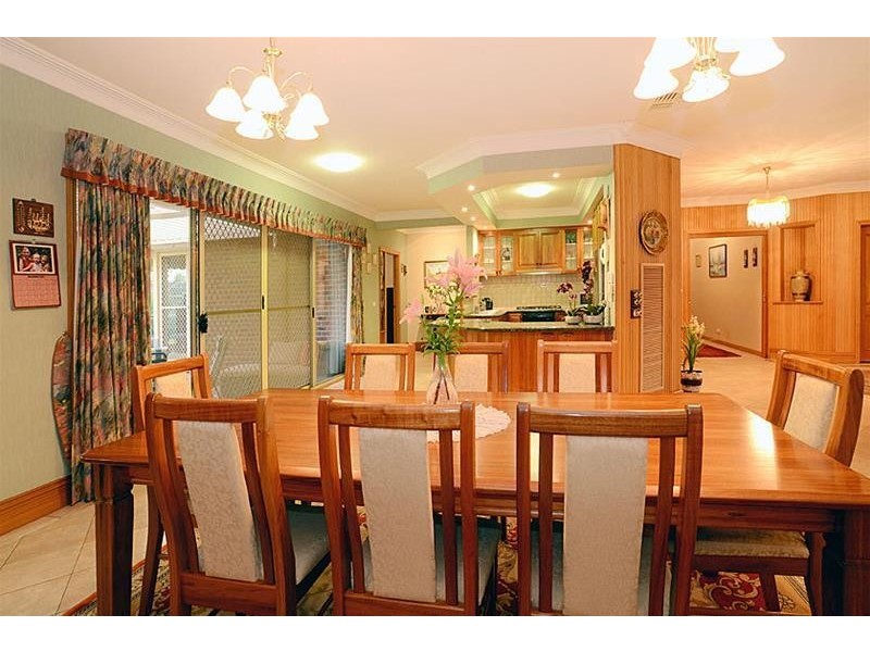 19 Castlewellan Boulevard, Hillside VIC 3037