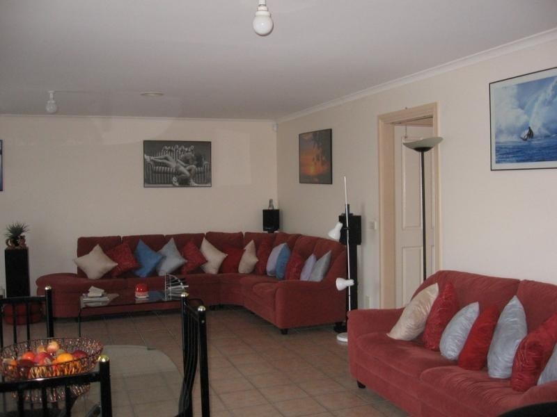 30 Kelland Avenue, Hillside VIC 3037