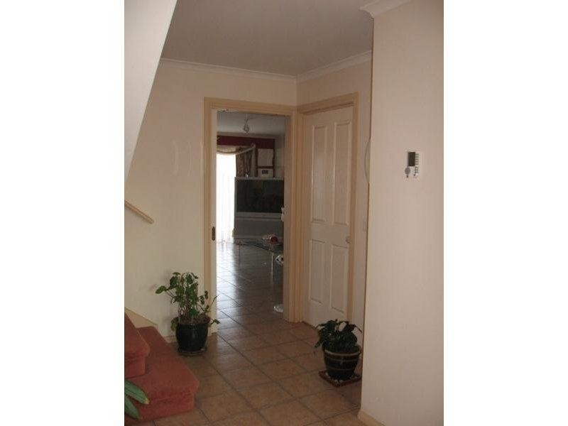 30 Kelland Avenue, Hillside VIC 3037