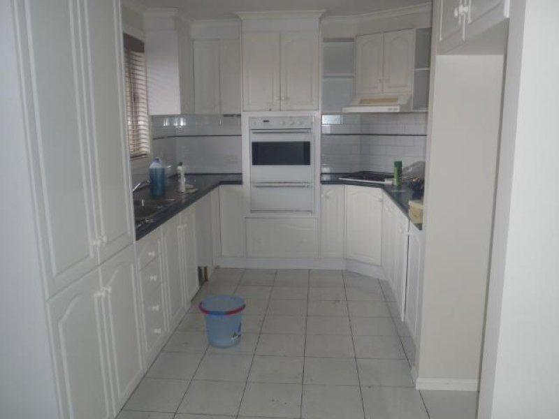 31 Manchester Drive, Sydenham VIC 3037