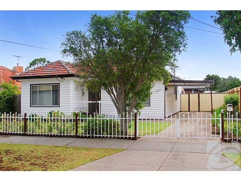 37 Emily Street, St Albans VIC 3021