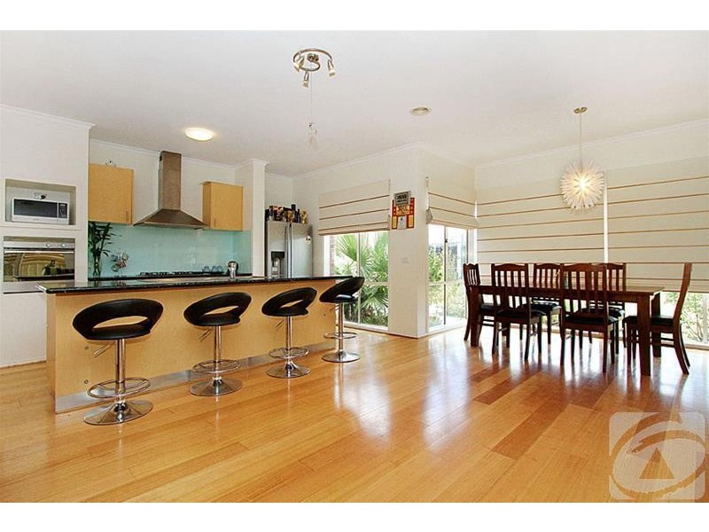 9 Power Place, Taylors Lakes VIC 3038