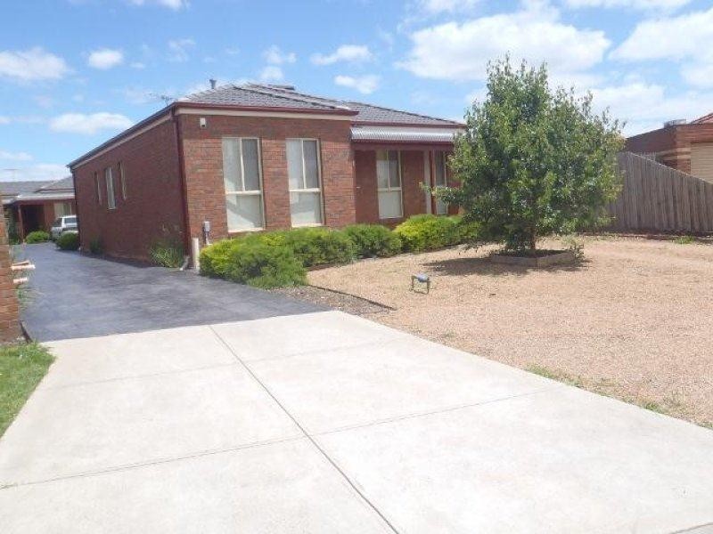 1/4 Hyperno Court, Keilor Downs VIC 3038