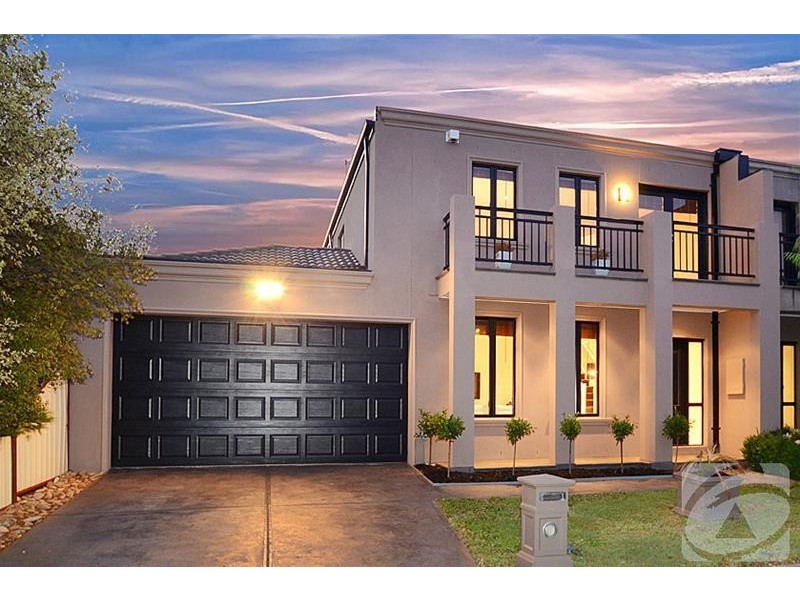 3 Robina Road, Sydenham VIC 3037