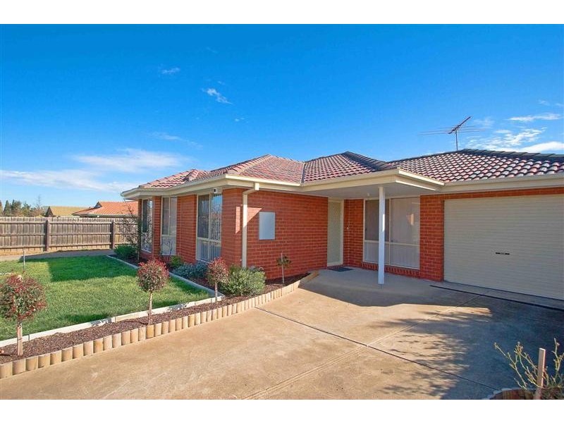 1/16 Milne Court, Delahey VIC 3037