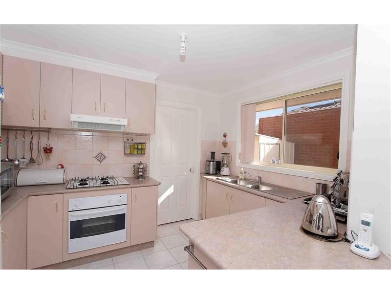 1/16 Milne Court, Delahey VIC 3037