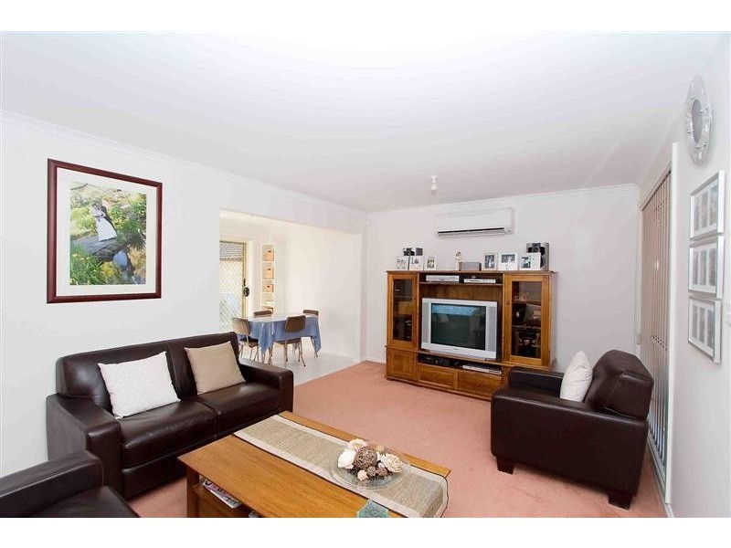 1/16 Milne Court, Delahey VIC 3037