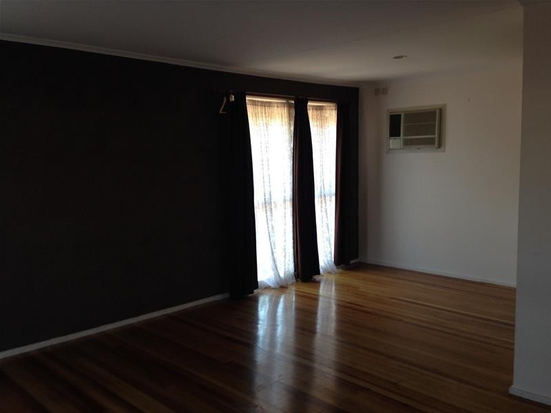 3 Vista Drive, Melton VIC 3337